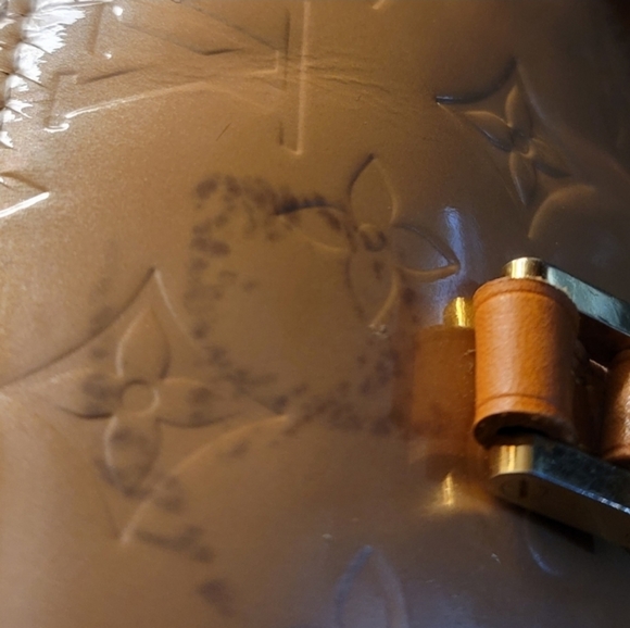 LV Vernice monogram shoulder bag 100% authentic - Picture 8 of 10